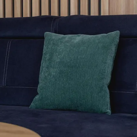 Three Cubs By Renters Prestige Daire *