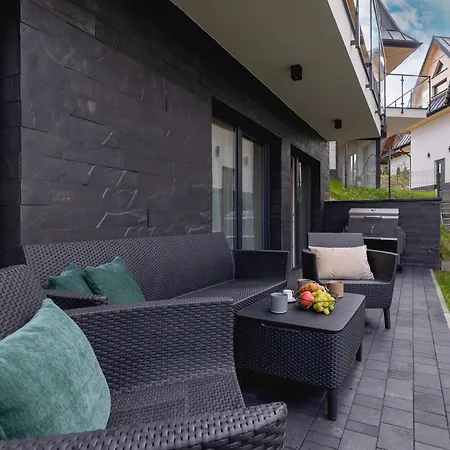 Three Cubs By Renters Prestige Daire