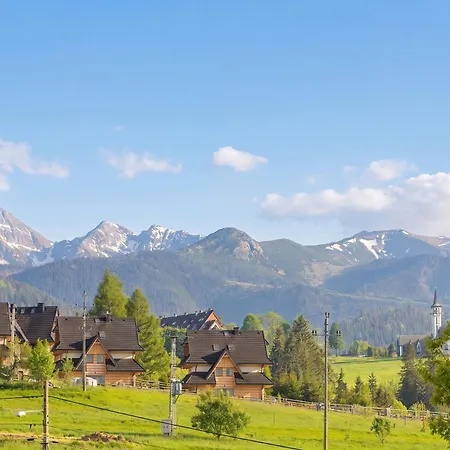 Three Cubs By Renters Prestige * Zakopane