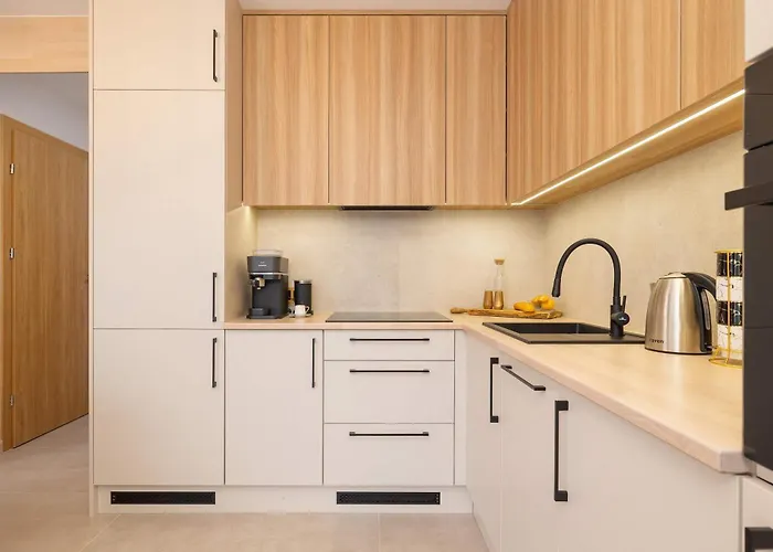 Three Cubs By Renters Prestige * Zakopane